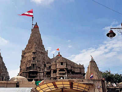 Gujarat News: द्वारका सहित गुजरात के प्राचीन मंदिरों ने ऑनलाइन दर्शन के साथ रचा इतिहास