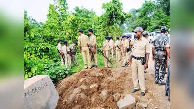 महिला ने प्रेमी संग मिलकर की पति की हत्या, फिर भीड़ ने आरोपी महिला और दो युवकों को पीट-पीट कर मार डाला