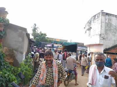 ಕೊಡಿಗೇನಹಳ್ಳಿ ಮುಖ್ಯ ರಸ್ತೆಯಲ್ಲಿ ಗೊಬ್ಬರದ ಅಂಗಡಿ: ಸಾರ್ವಜನಿಕರಿಗೆ ತೊಂದರೆ,  ಸ್ಥಳಾಂತರಕ್ಕೆ ಆಗ್ರಹ!