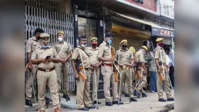 പതിനെട്ടുകാരിയുടെ കൊല ദുരഭിമാനഹത്യ; പിതാവെത്തിയത് കാമുകൻ അറിയിച്ചതിനെത്തുടർന്ന്