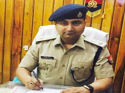 यूपी में ट्रांसफर-पोस्टिंग का खेलः IPS हिमांशु ने मनचाही पोस्टिंग के लिए फन मॉल में किया था सौदा