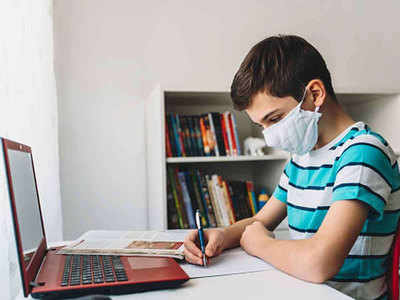 गरीब छात्रों को ऑनलाइन क्लास के लिए लैपटॉप और इंटरनेट पैक दें स्कूल: दिल्ली हाई कोर्ट