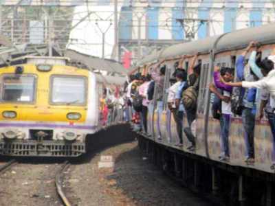 Mumbai Local: मुंबईकरांसाठी उद्या मनसेचा लोकल प्रवास; या संघटनेचीही साथ