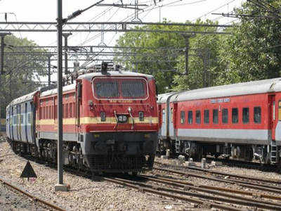 Indian Railways: आज से चलेंगी 20 जोड़ी क्लोन ट्रेनें, जानें रूट्स की जानकारी