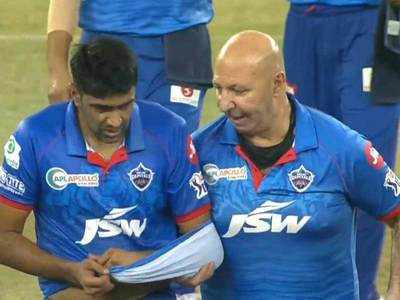 IPL 2020: रविचंद्रन अश्विन के कंधे में चोट, कप्तान श्रेयस अय्यर ने दी अपडेट