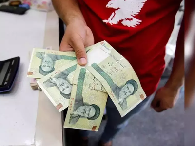ईरान पर अमेरिकी प्रतिबंधों का खौफ, 272,500 रियाल में हुआ एक डॉलर
