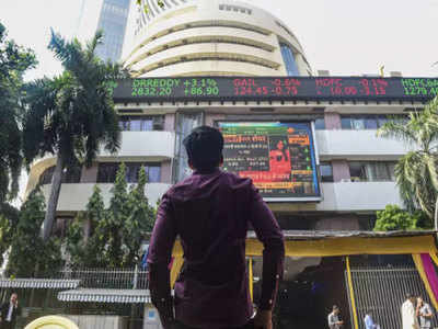 market crash today शेअर बाजार गडगडला ; गुंतवणूकदारांना दोन लाख कोटींचा झटका