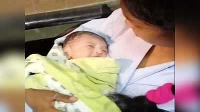 झारखंड पुलिस ने पेश की मानवता की मिशाल: लेबर पेन से तड़प रही गर्भवती महिला को पहुंचाया अस्पताल, गूंजी किलकारी