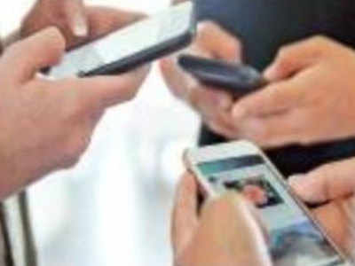 पंचायत चुनावः स्मार्टफोन वाले कर्मचारी ही बनेंगे बीएलओ, ऐप के जरिए चुनाव आयोग को भेजेंगे डेटा