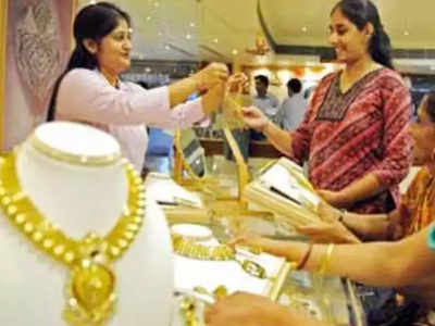 Gold and Silver Price: इस सप्ताह ₹9500 से ज्यादा सस्ता हुआ सोना-चांदी, निवेश का शानदार मौका
