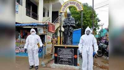 तमिलनाडु में पेरियार की मूर्ति पर फेंका भगवा रंग, पास में मिली चप्पल, मामला दर्ज