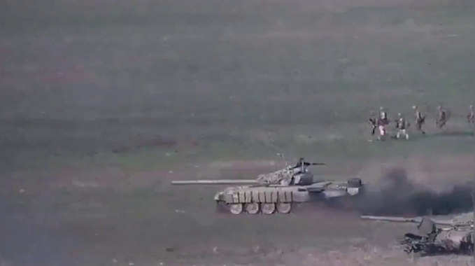 जब आर्मेनिया ने मिसाइल से उड़ाया अजरबैजान का युद्धक टैंक, वीडियो वायरल