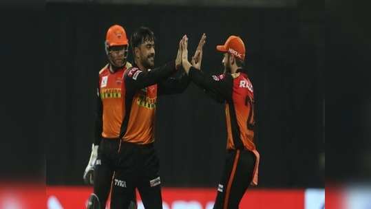 DC vs SRH: ஹைதராபாத் அணிக்குக் கடைசி நேரத்தில் கை கொடுத்த பௌலர்கள்!