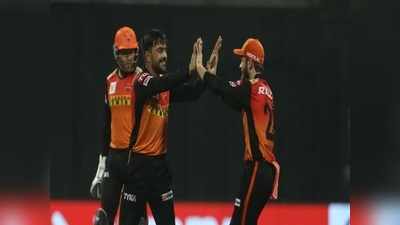 DC vs SRH: ஹைதராபாத் அணிக்குக் கடைசி நேரத்தில் கை கொடுத்த பௌலர்கள்!