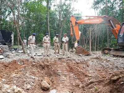 സ്ഫോടക വസ്തുക്കള്‍ സൂക്ഷിച്ചത് ക്രിമിനല്‍ കുറ്റം; മലയാറ്റൂര്‍ സ്ഫോടനത്തില്‍ പ്രാഥമിക റിപ്പോർട്ട് സമർപ്പിച്ചു