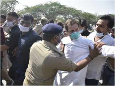 हाथरस गैंगरेप: हाथरस जाने पर अड़े राहुल गांधी को पुलिस ने हिरासत में लिया, थोड़ी देर में वापस दिल्ली भेजा