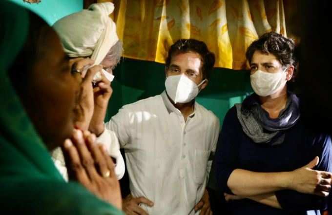 રાહુલ ગાંધીએ પરિવારને ચેક આપ્યો