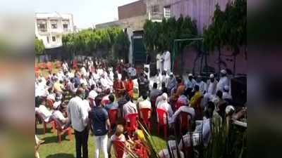 ভয়ে কাঁপছে মৃতার পরিবার, হাথরসে অভিযুক্তদের ছাড়ার দাবিতে সভা বিজেপি নেতার!