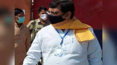 हाथरस जेल पहुंचे बीजेपी सांसद राजवीर सिंह दिलेर, सवाल उठे तो बोले- चाय पीने गया था