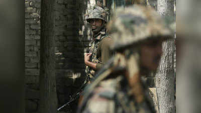 सीमापार से पाकिस्तान कर रहा है फायरिंग, राजौरी में भारतीय सेना का जेसीओ शहीद