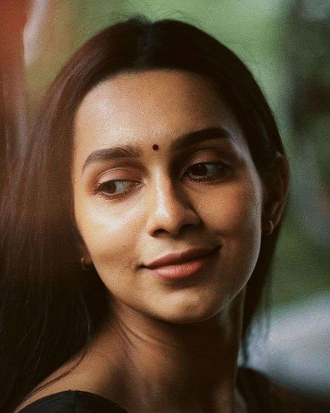 சஞ்சனா நடராஜன்