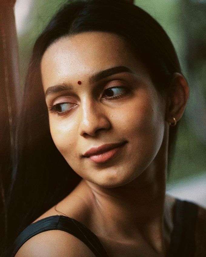 சஞ்சனா நடராஜன்