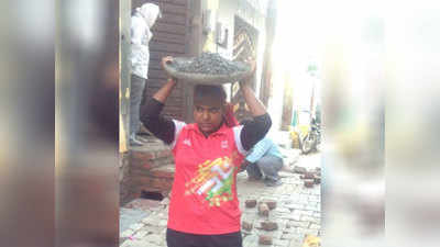meerut news: कोरोना काल में मजदूरी करने पर मजबूर तीरंदाजी की यह नैशनल प्‍लेयर, मदद की लगाई गुहार