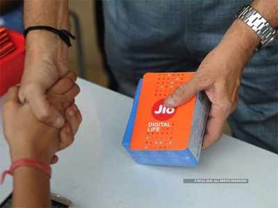 ৪০ কোটি গ্রাহক সংখ্যা পেরিয়ে ইতিহাস Reliance Jio-র!