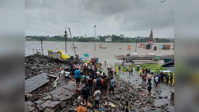 Pandharpur Wall Collapse: पंढरपुरात पावसाचे धुमशान; चंद्रभागेतीरी भिंत कोसळून ६ ठार