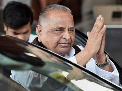 Mulayam Singh Yadav को कोरोना, पत्नी साधना भी पॉजिटिव, मेंदाता अस्पताल में भर्ती