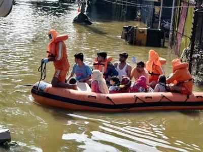 তেলেঙ্গানায় মৃত্যু বেড়ে ৫০, কেন্দ্রের কাছে ₹১,৩৫০ কোটির আর্জি মুখ্যমন্ত্রীর