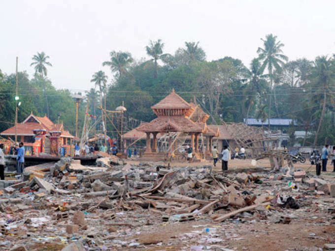 ​ആദ്യ 15 പ്രതികൾ ക്ഷേത്രഭരണസമിതി അംഗങ്ങൾ