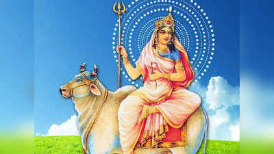 Shailputri Devi Significance पहिली माळ : नवदुर्गेचे प्रथम स्वरुप शैलपुत्री देवी; जाणून घ्या मंत्र आणि महत्व