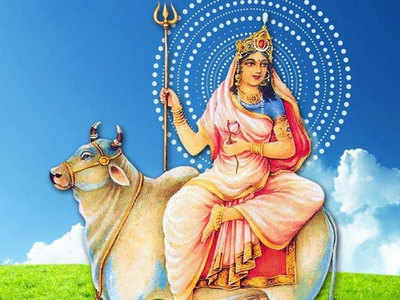 Shailputri Devi Significance पहिली माळ : नवदुर्गेचे प्रथम स्वरुप शैलपुत्री देवी; जाणून घ्या मंत्र आणि महत्व
