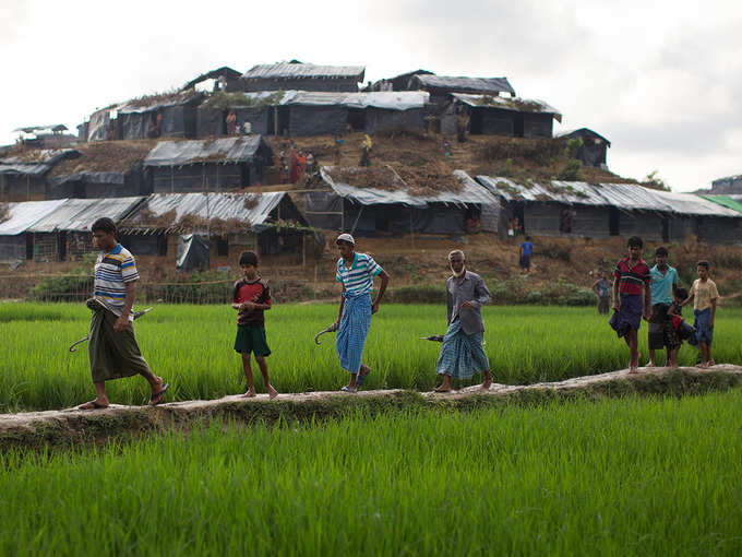 അയൽരാജ്യങ്ങൾ മുന്നിൽ