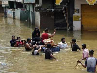 భారీ వర్షాలకు సర్టిఫికెట్లు గల్లంతు.. ఆందోళన వద్దన్న మంత్రి సబిత