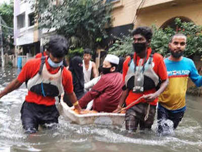 भारत की Venice सिटी... सड़कों पर गाड़ियां नहीं, नावों से चल रहे लोग, जानें क्या है कारण