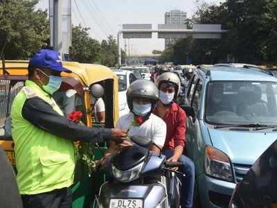 रेड लाइट ऑन तो गाड़ी का इंजन ऑफ, दिल्‍ली की हवा सुधारने की मुहिम शुरू