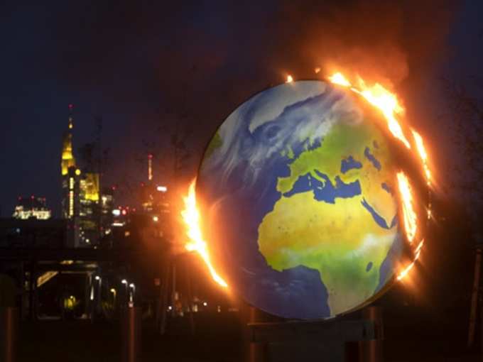 ग्लोबल वॉर्मिंग से जल रही धरती