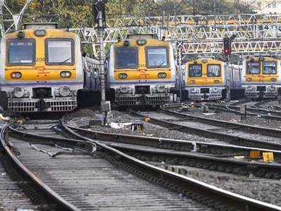 Mumbai Local Trains: मुंबई लोकल एक पाऊल पुढे!; आता कुणाला मिळाली परवानगी पाहा