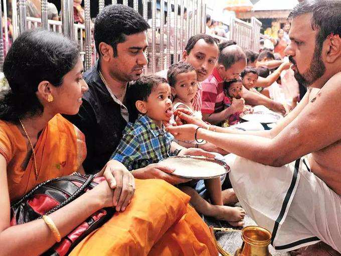 നാവിൽ കുറിക്കുന്ന സ്വര്‍ണം അണുവിമുക്തമാക്കണം