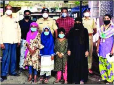Mumbai News: विकलांग पिता की मजबूरी देख तीनों बेटियां मांगने लगी भीख, पुलिस ने की मदद की अपील