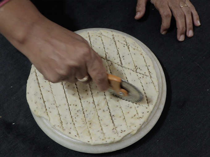 cut the dough into thin flat strips