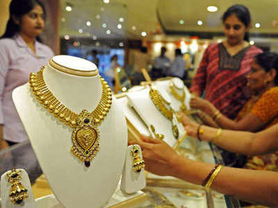 Gold Price In India सोने सावरले, चांदी स्वस्त ; दसऱ्याला सोने खरेदीत मोठी घसरण