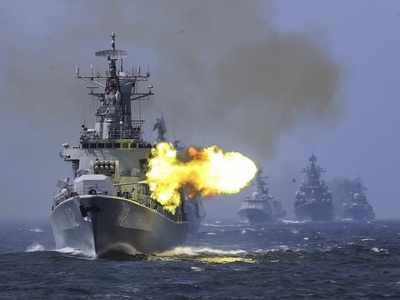 अब भारत के पश्चिम में जंग की तैयारी कर रहा चीन, युद्धपोतों से दाग रहा गोले और बम