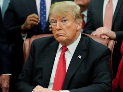 Donald Trump ट्रम्प यांना मत देऊ नका!; आजीच्या श्रद्धांजली जाहिरातीत आवाहन