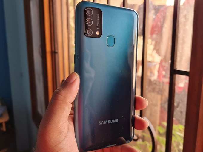 Samsung galaxy F41 smartphone 03