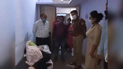 हापुड़ में मंदिर जा रही छात्रा को युवक ने मारा चाकू, हालत गंभीर
