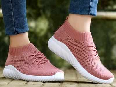 Sports Shoes On Amazon : स्टाइल के साथ मिलेगा कंफर्ट,  ऑर्डर करें ये Womens Sports Shoes