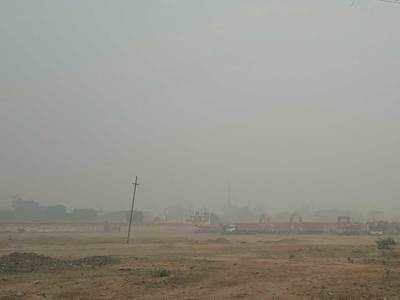 दिल्ली-एनसीआर की हवा में घुल गया जहर, बेहद खतरनाक की श्रेणी से भी आगे निकला प्रदूषण का स्तर, जानें अपने शहर का हाल
